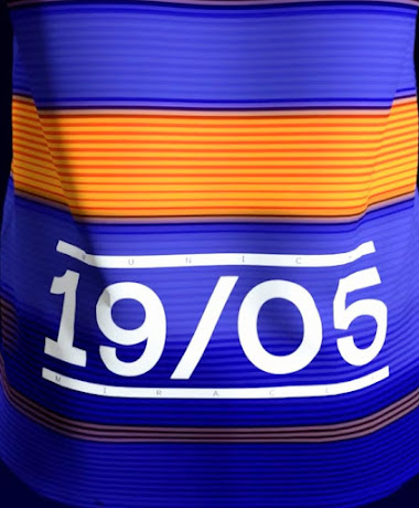 Chelsea top shirtholders jersey